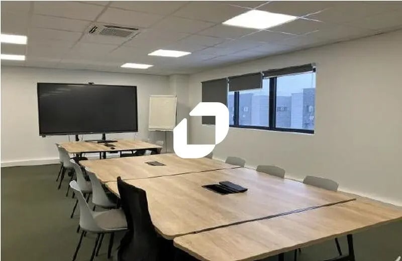 Local d’activités dans Buc à louer - Photo intérieure – Image 2 sur 6