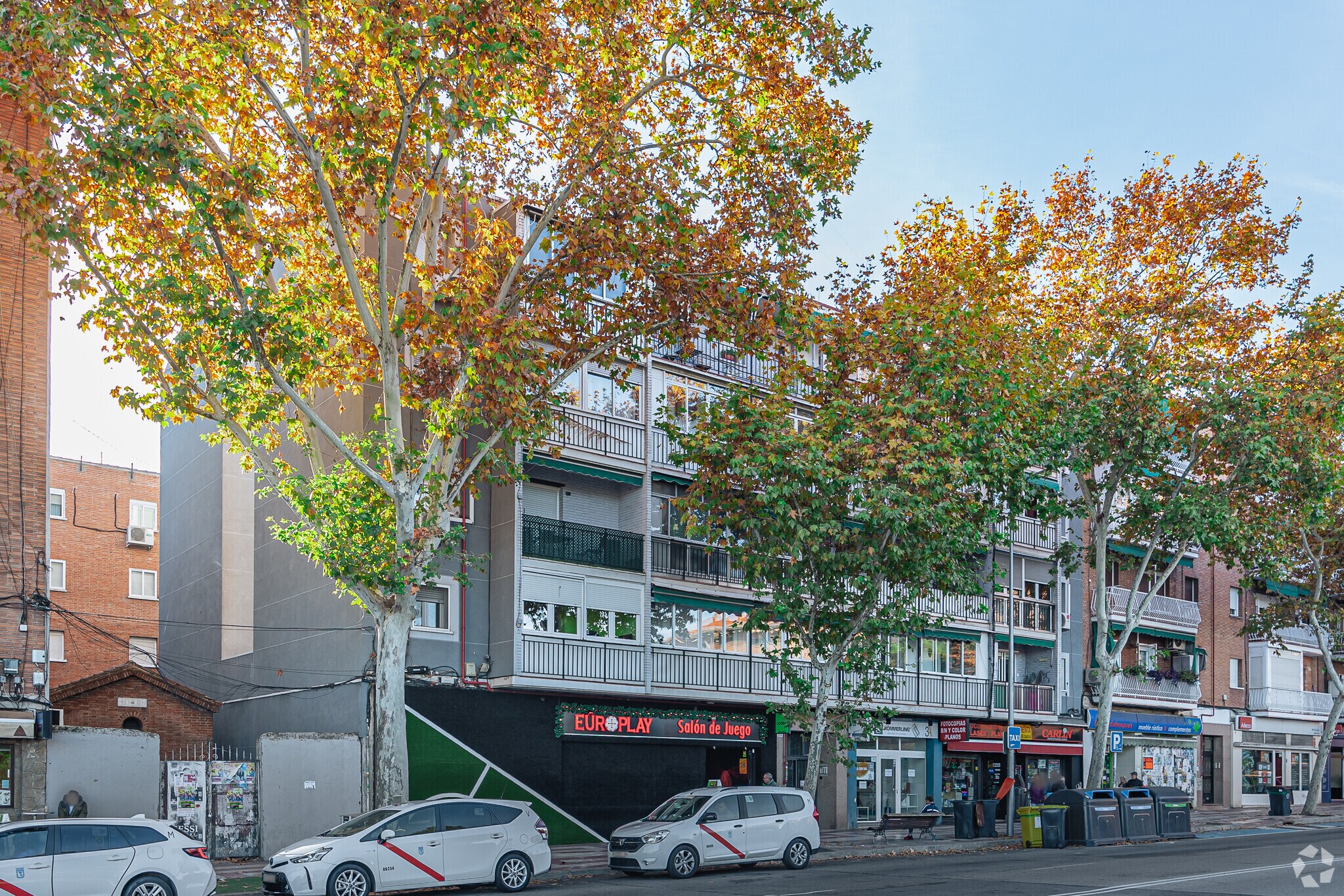 Immeuble residentiel dans Madrid, Madrid à vendre Photo principale– Image 1 sur 3