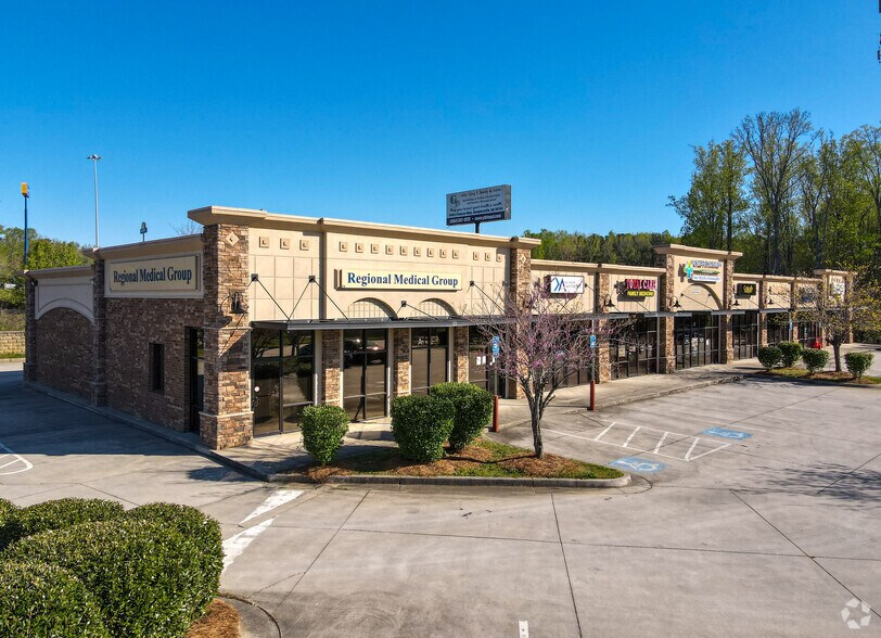 2022 Fairburn Rd, Douglasville, GA à louer - Photo de l’immeuble – Image 2 sur 5