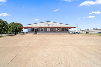 124 Faircrest Dr, Cleburne, TX à louer Photo intérieure– Image 2 sur 21