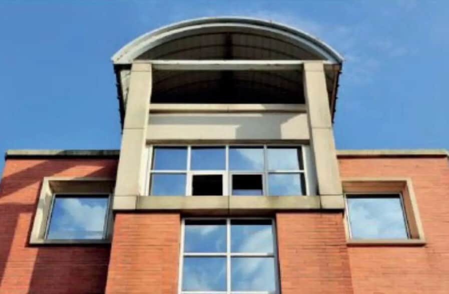 Bureau dans Chevilly-Larue à louer - Photo de l’immeuble – Image 2 sur 2