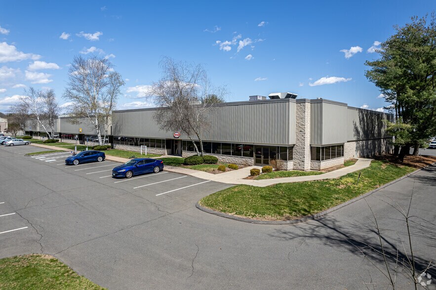 30 Inwood Rd, Rocky Hill, CT à louer - Photo de l’immeuble – Image 3 sur 4
