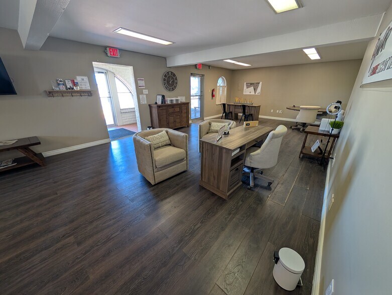 1301 Country Club Rd, Santa Teresa, NM à louer - Photo intérieure – Image 3 sur 12