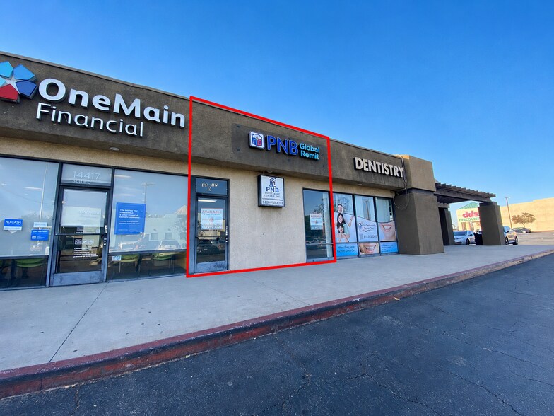 14417 Roscoe Blvd, Van Nuys, CA à louer - Photo de l’immeuble – Image 2 sur 6
