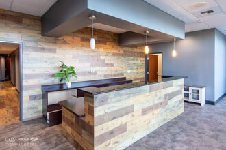 63455 N Highway 97, Bend, OR à louer Photo intérieure– Image 2 sur 11