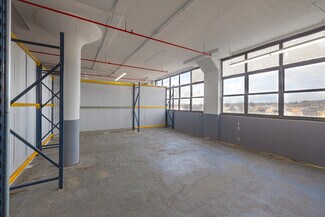 Plus de détails pour 59-00 Decatur St, Ridgewood, NY - Industriel/Logistique à louer