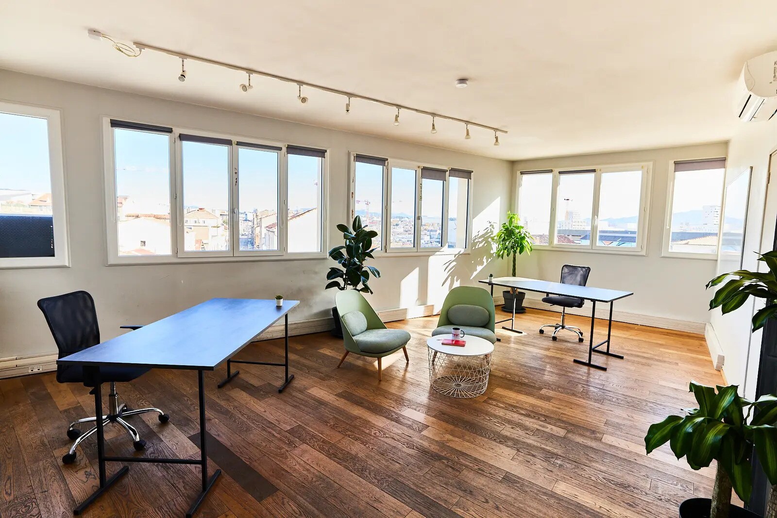 Bureau dans Marseille à louer Photo intérieure– Image 1 sur 4