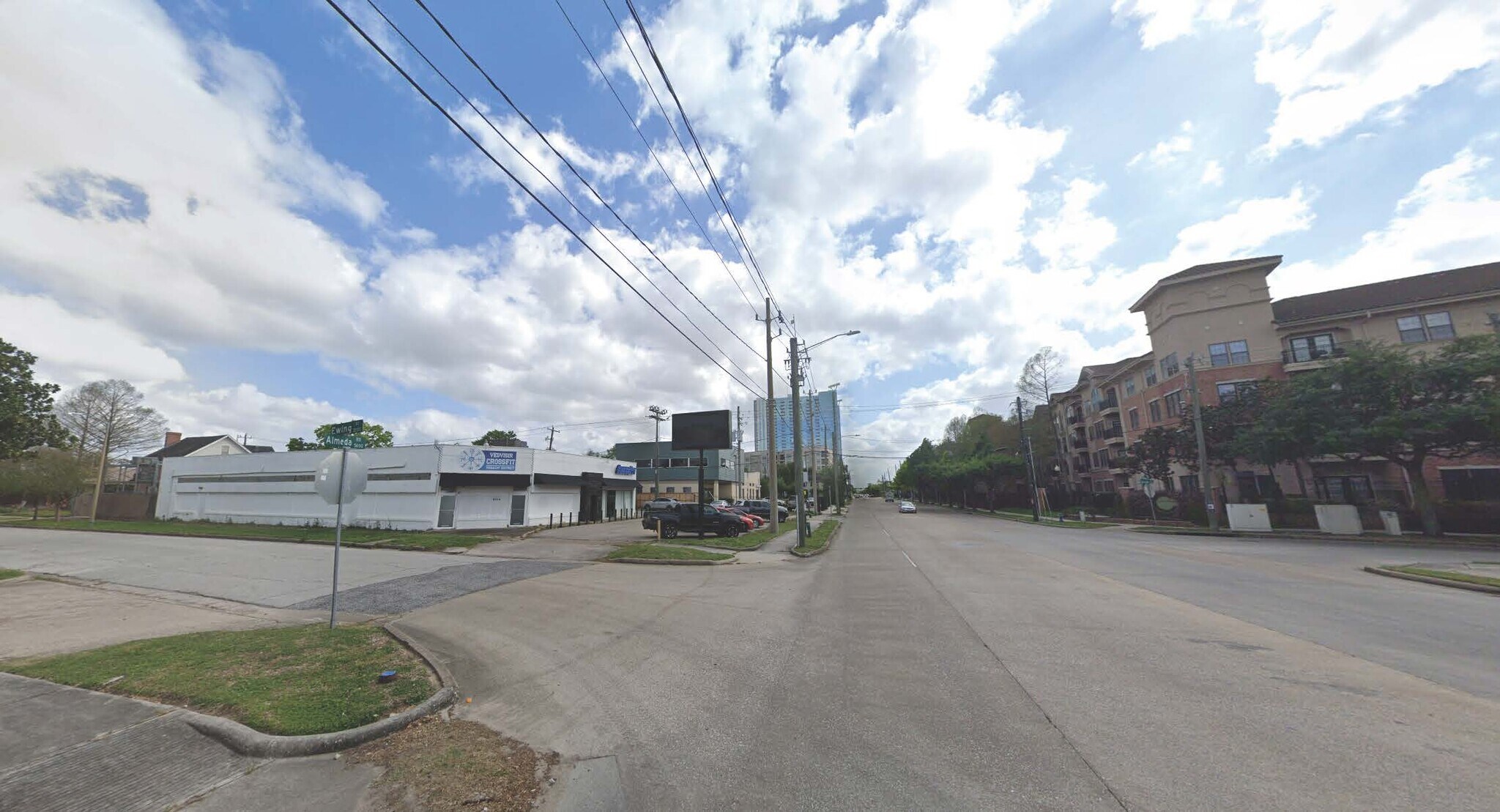 5701 Almeda Rd, Houston, TX à louer Photo de l’immeuble– Image 1 sur 3