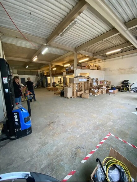 Local commercial dans Noisy-le-Grand à louer - Photo intérieure – Image 2 sur 4