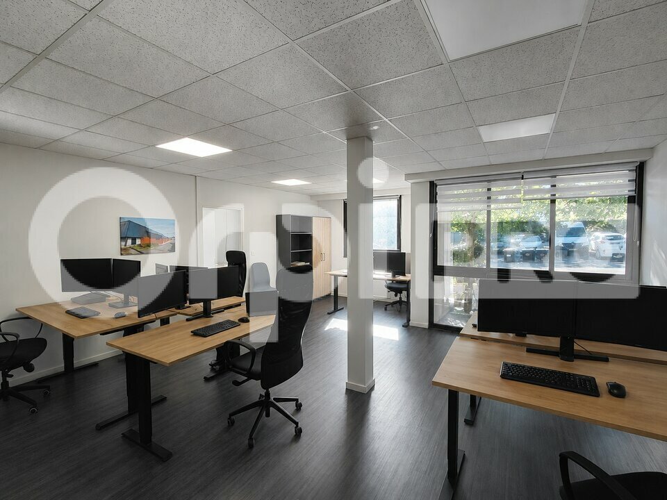 Bureau dans Saint-Nazaire à louer Photo intérieure– Image 1 sur 5