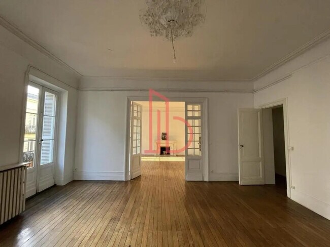 Plus de détails pour Bureau à vendre