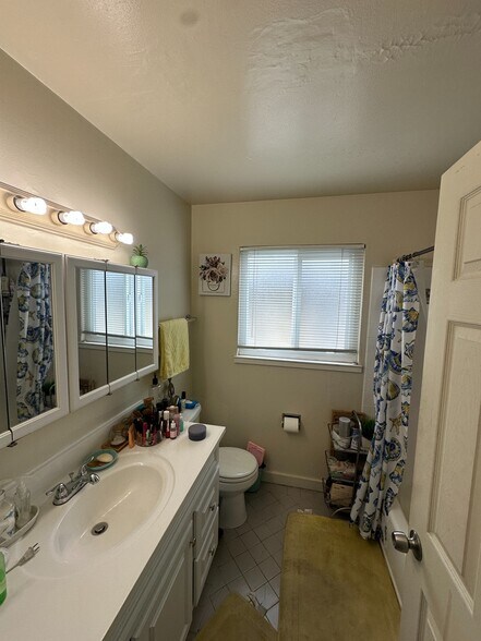 2550 35th Ave, Oakland, CA à vendre - Photo de l’immeuble – Image 2 sur 62