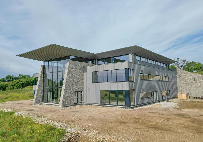 Ashbourne Rd, Carsington à vendre - Photo de l’immeuble – Image 1 sur 10