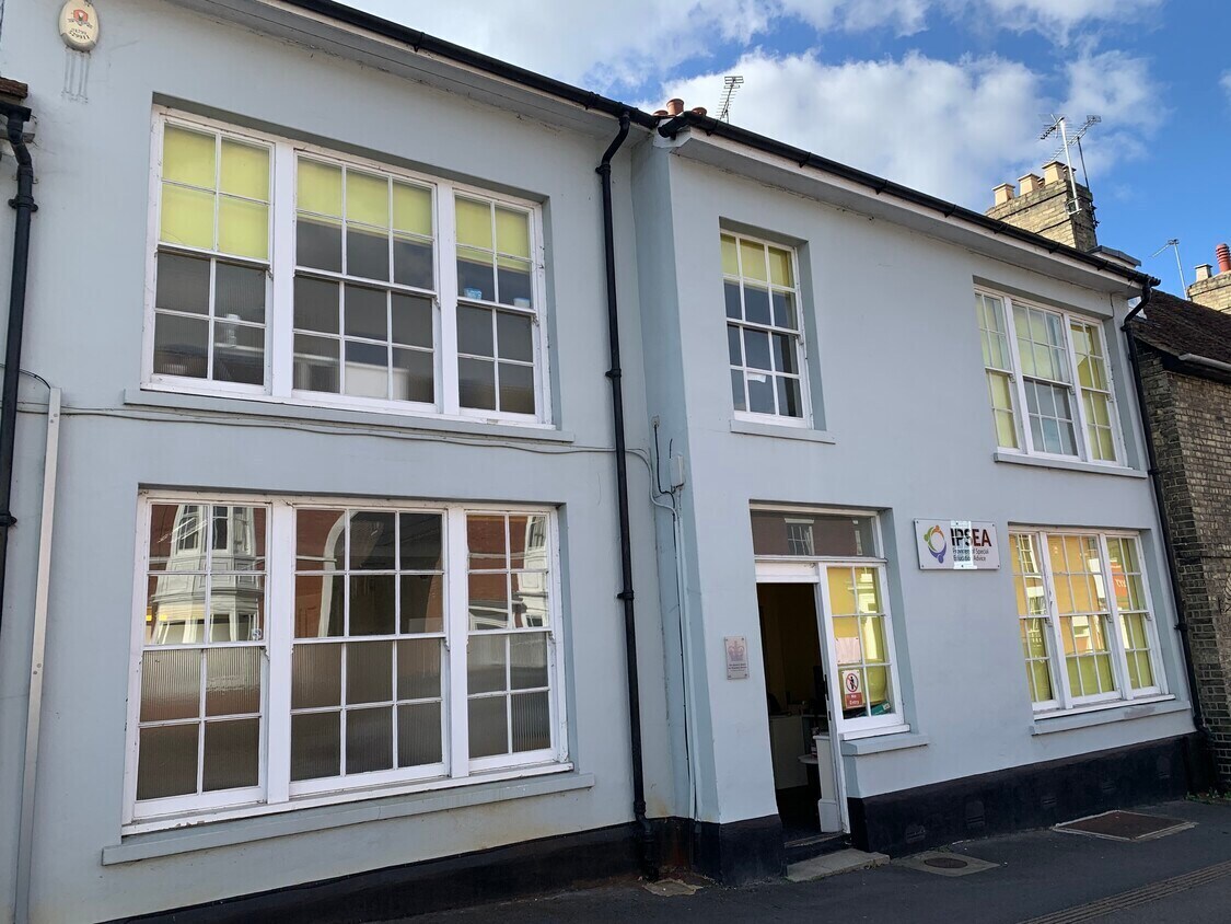 24 Gold St, Saffron Walden à louer Photo de l’immeuble– Image 1 sur 7