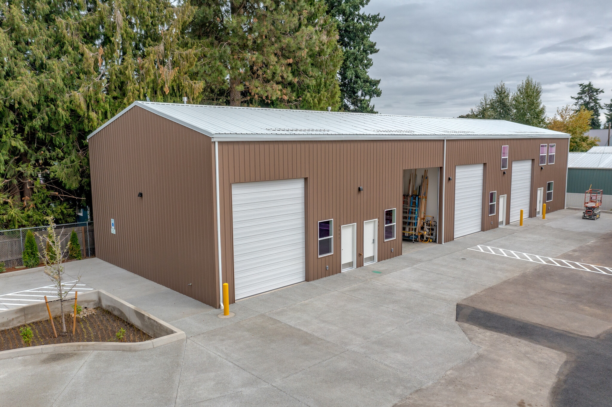 3662-3668 Candlewood Ct NE, Keizer, OR à vendre Photo de l’immeuble– Image 1 sur 7
