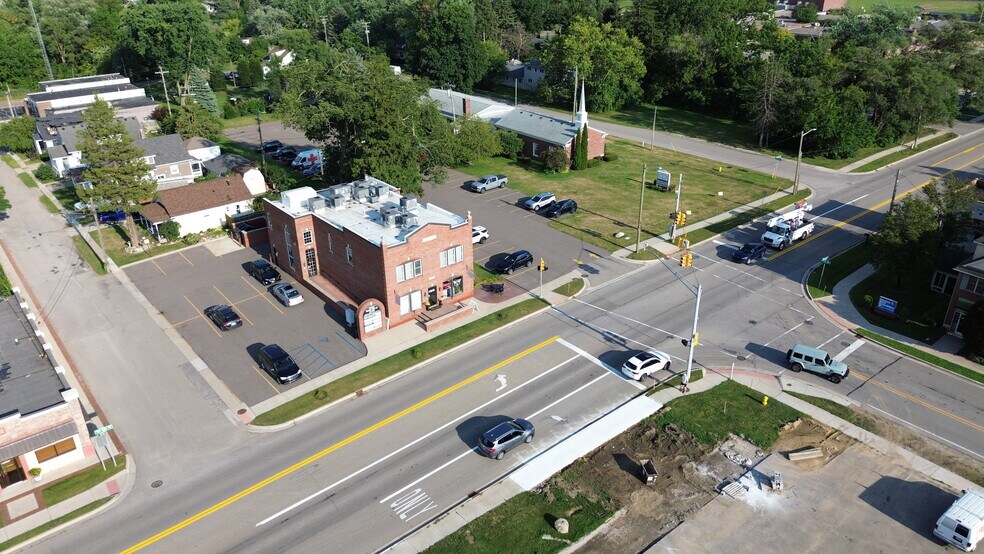 58540 Van Dyke Ave, Washington, MI à vendre - Photo de l’immeuble – Image 3 sur 5