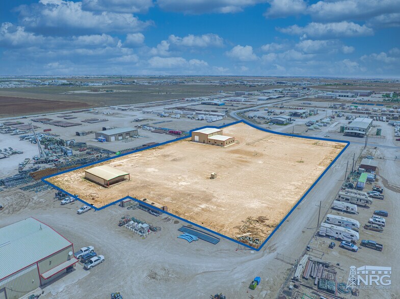 2405 E County Road 123, Midland, TX à vendre - Photo de l’immeuble – Image 3 sur 11