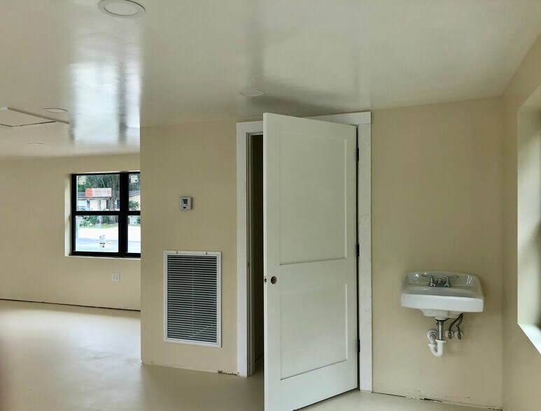 37257 Medical Dr, Dade City, FL à louer - Photo intérieure – Image 2 sur 6