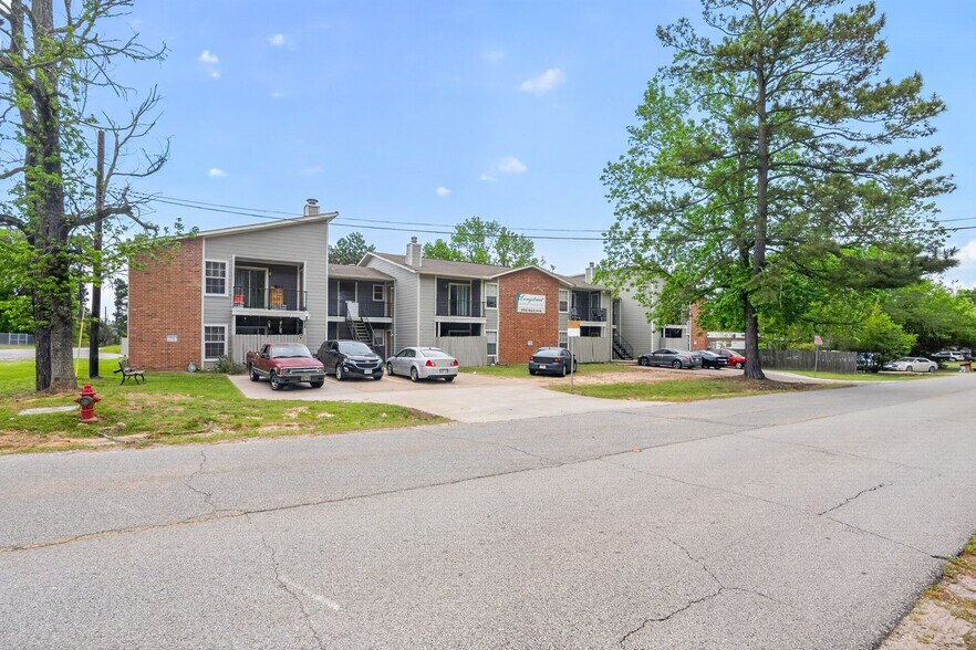 214 Longstreet Rd, Willis, TX à vendre - Photo de l’immeuble – Image 2 sur 25