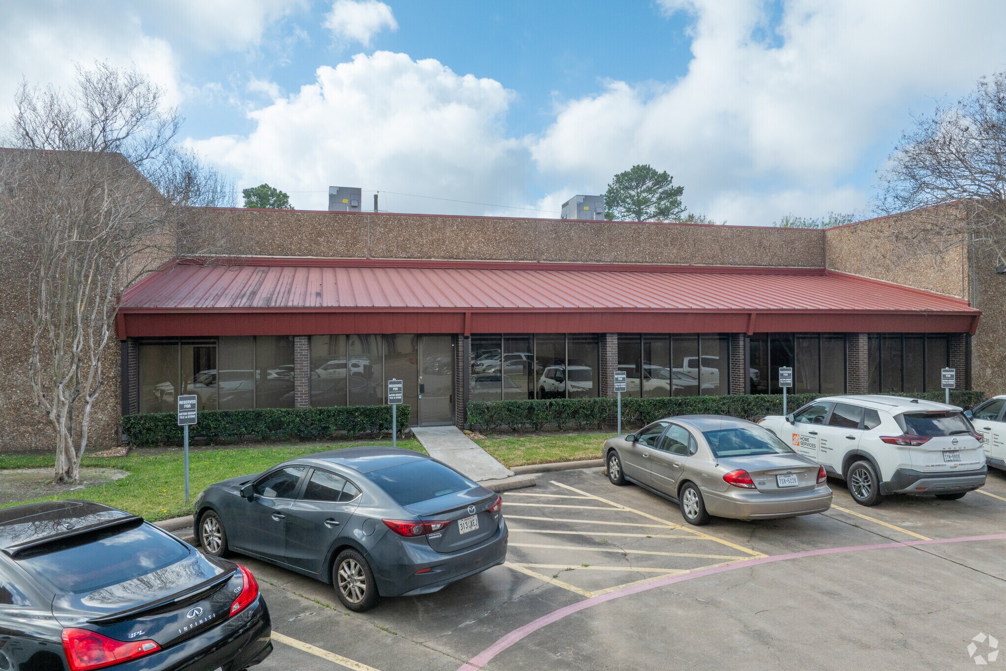 9777 W Gulf Bank Rd, Houston, TX à louer Photo de l’immeuble– Image 1 sur 10