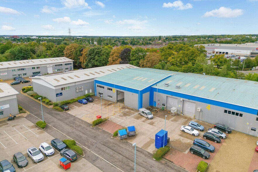 Spitfire Clos, Coventry à louer - Photo de l’immeuble – Image 2 sur 7
