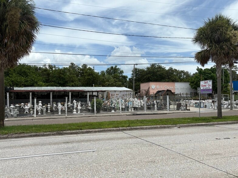 3611 Tyrone Blvd N, Saint Petersburg, FL à vendre - Photo principale – Image 1 sur 7