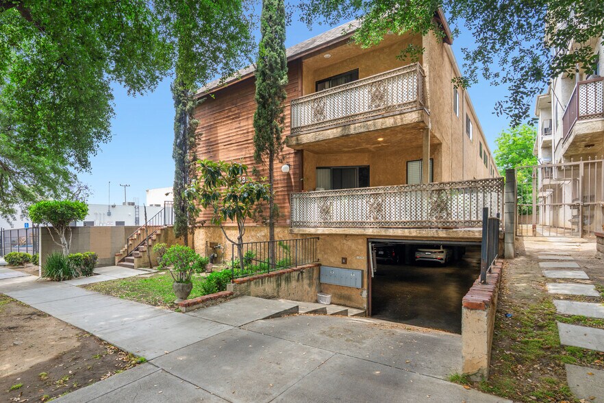 1113 Thompson Ave, Glendale, CA à vendre - Photo de l’immeuble – Image 2 sur 13