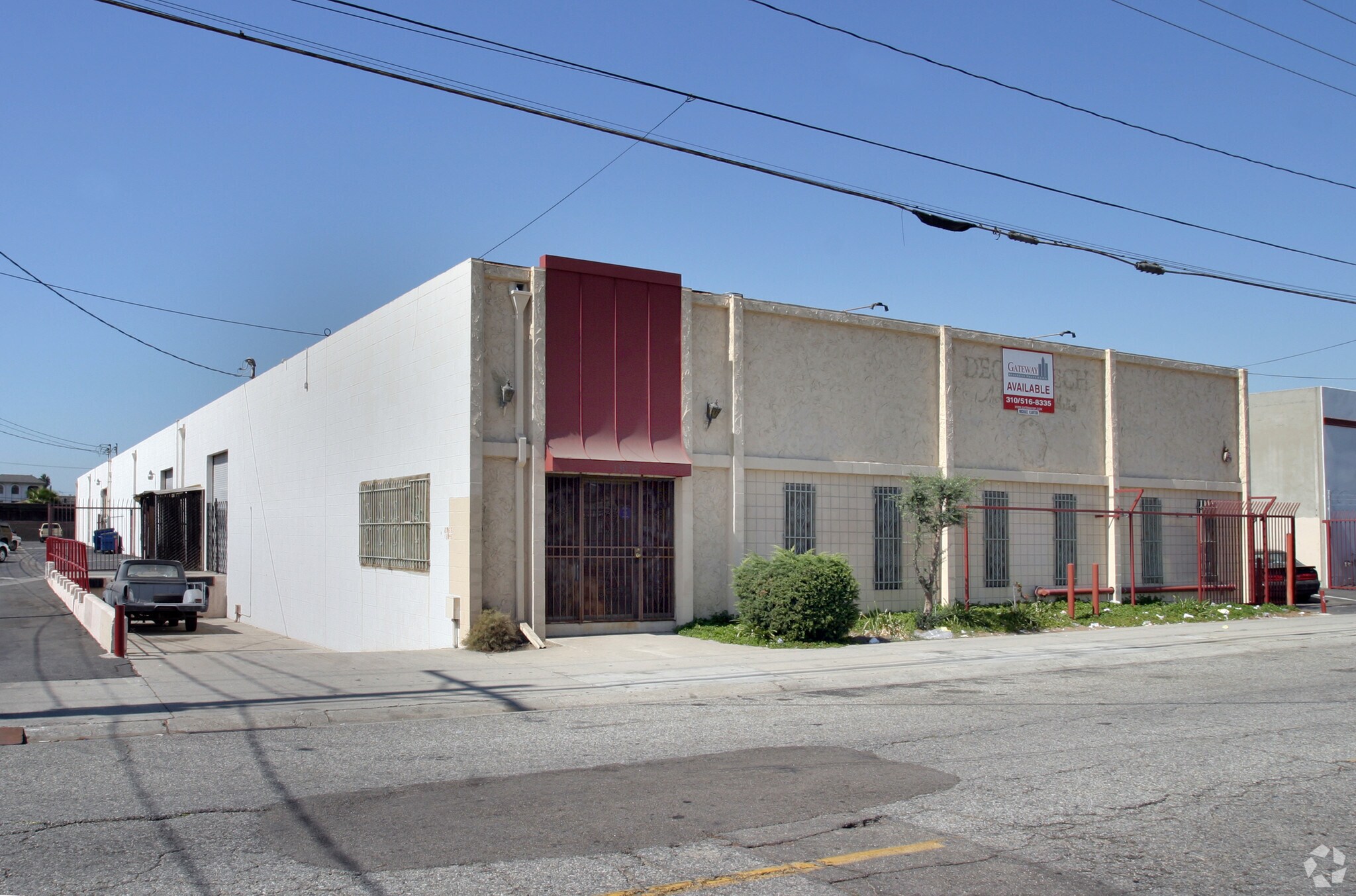 13027-13065 S Yukon Ave, Hawthorne, CA à louer Photo principale– Image 1 sur 4