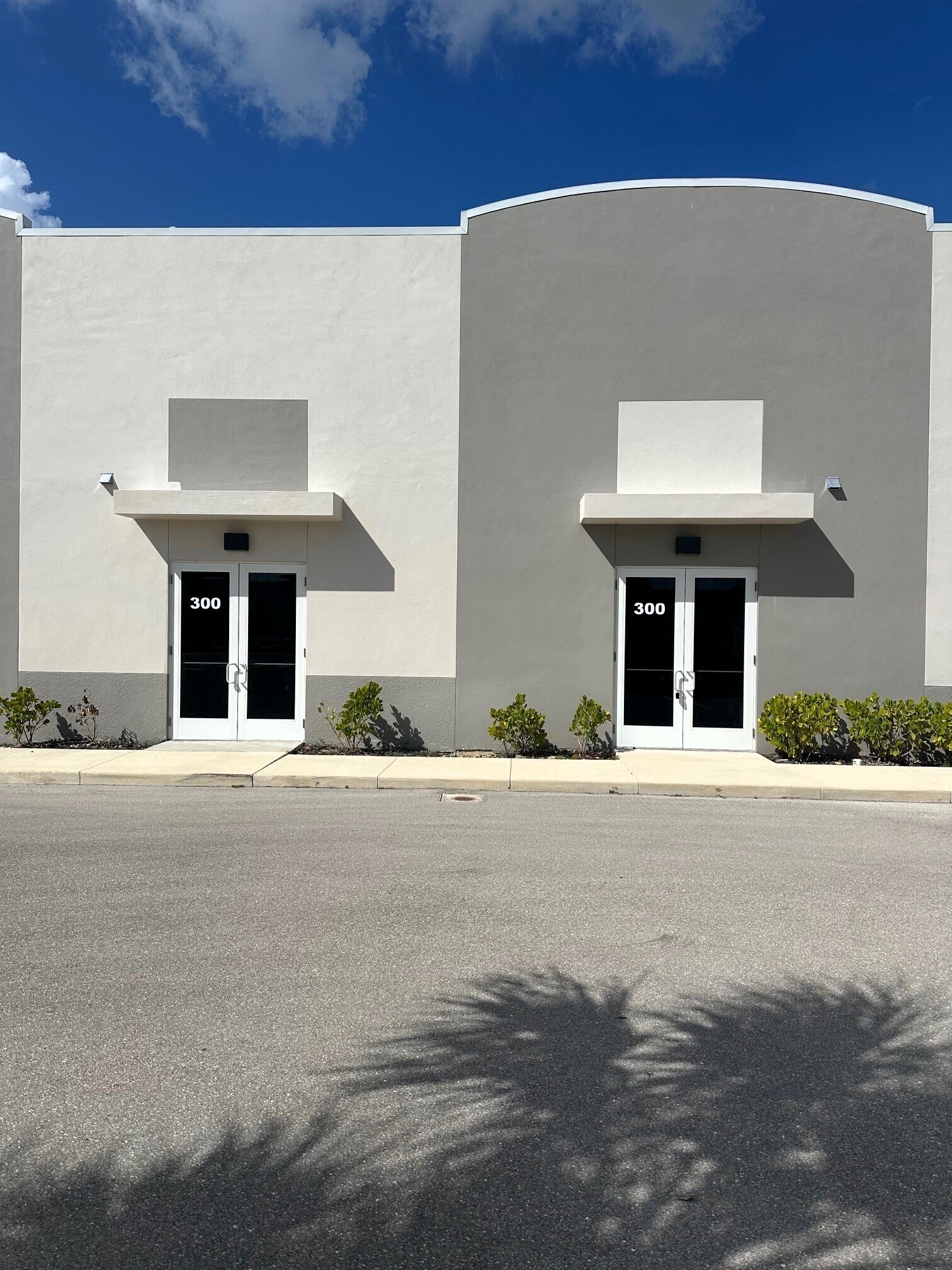 12270 Itec Park Dr, Fort Myers, FL à louer Photo principale– Image 1 sur 8