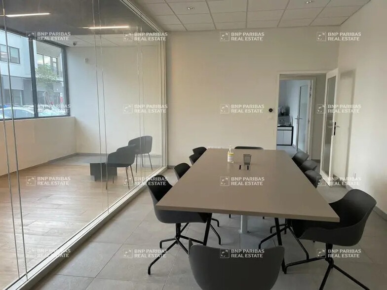92 Avenue Du Progrès, Chassieu à louer - Photo intérieure – Image 3 sur 13
