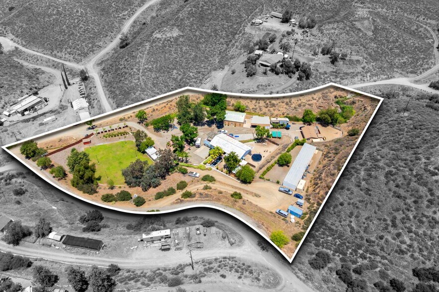 11111 Spanish Hills Dr, Corona, CA à vendre - Photo principale – Image 1 sur 75