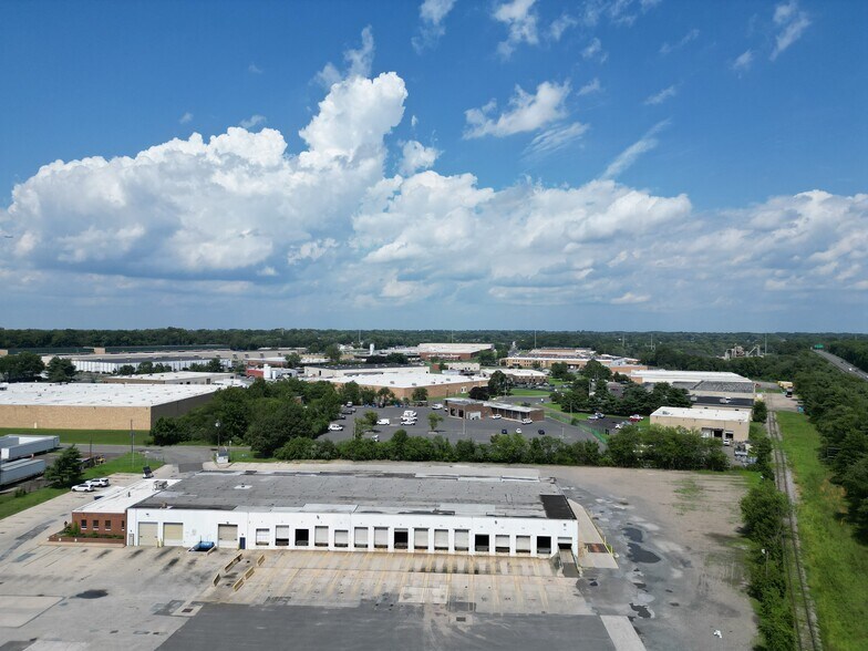 350 Benigno Blvd, Bellmawr, NJ à louer - Photo de l’immeuble – Image 3 sur 15