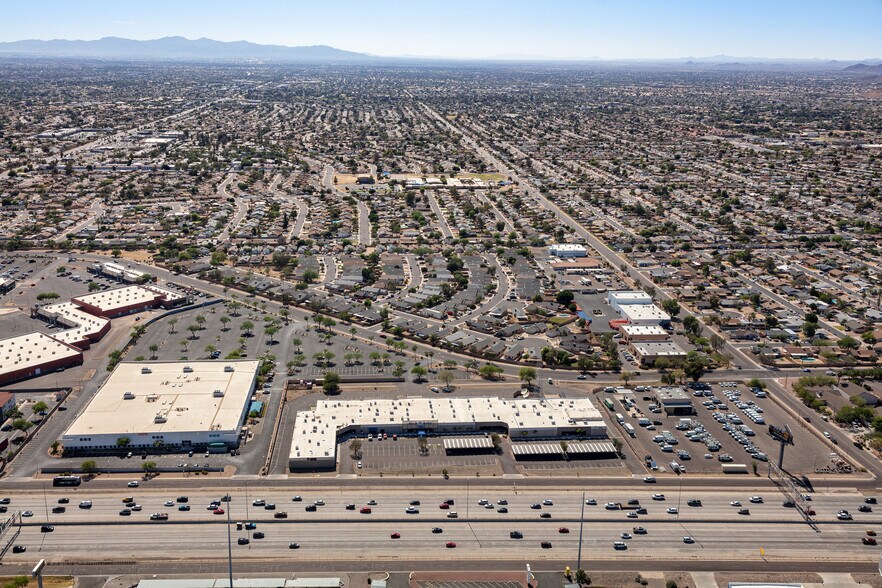 17602 N Black Canyon Fwy, Phoenix, AZ à vendre - Photo de l’immeuble – Image 3 sur 5