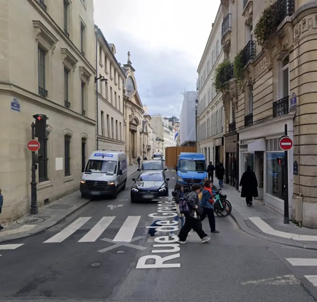60 Rue De Bellechasse, Paris à louer Photo de l’immeuble– Image 1 sur 6