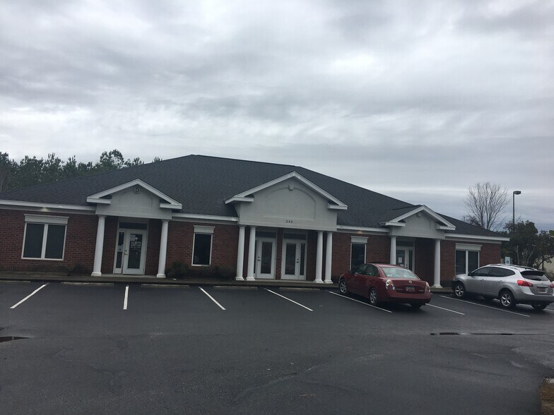 245 Singleton Ridge Rd, Conway, SC à louer - Photo principale – Image 1 sur 1