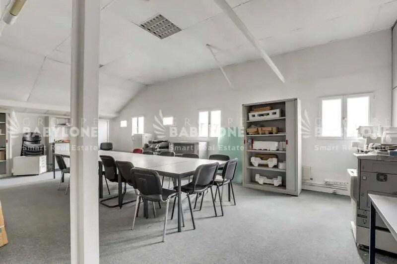 Bureau dans Courbevoie à louer - Photo de l’immeuble – Image 3 sur 8