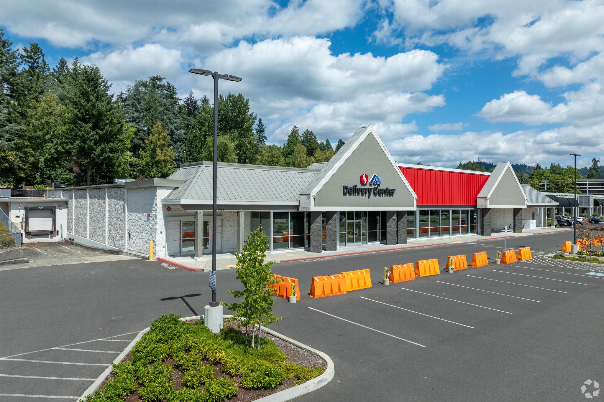 6745 SW Beaverton Hillsdale Hwy, Portland, OR à louer Photo de l’immeuble– Image 1 sur 6
