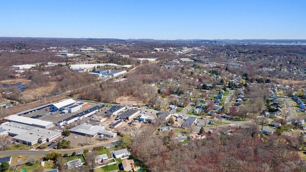 210 Depot Rd, Milford, CT à vendre - Aérien – Image 2 sur 15