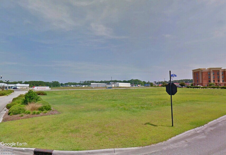 Old Hammock Rd, Swansboro, NC à vendre - Photo de l’immeuble – Image 2 sur 13