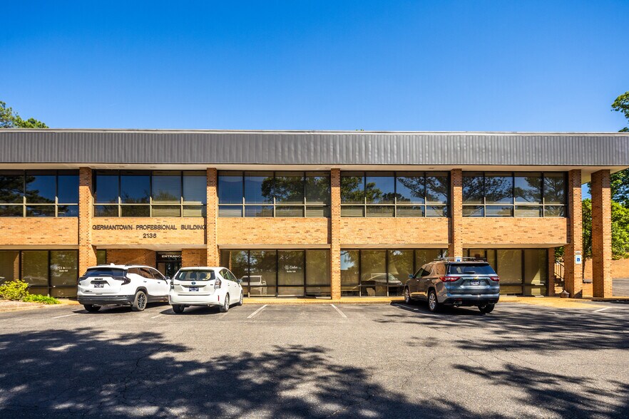 2136 Exeter Rd, Germantown, TN à louer - Photo de l’immeuble – Image 3 sur 5