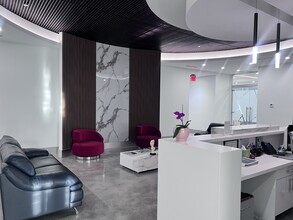 850 NW 42nd Ave, Miami, FL à louer Photo intérieure– Image 1 sur 5