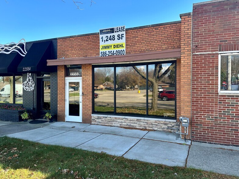 22332 Harper Ave, Saint Clair Shores, MI à louer - Photo de l’immeuble – Image 1 sur 1