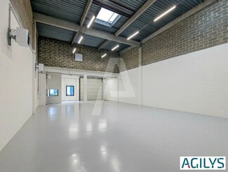 Plus de détails pour Bureau, Local d'activités à louer