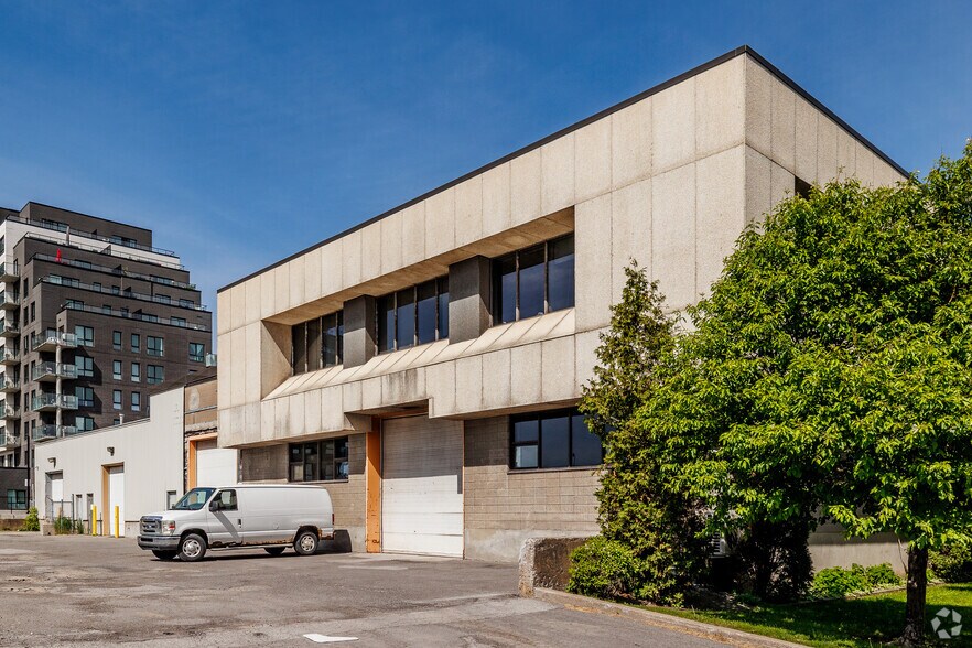 150 Rue Authier, Montréal, QC à louer - Photo de l’immeuble – Image 3 sur 5