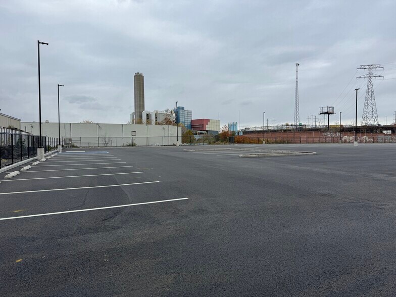 18 Blanchard St, Newark, NJ à louer - Photo de l’immeuble – Image 2 sur 6