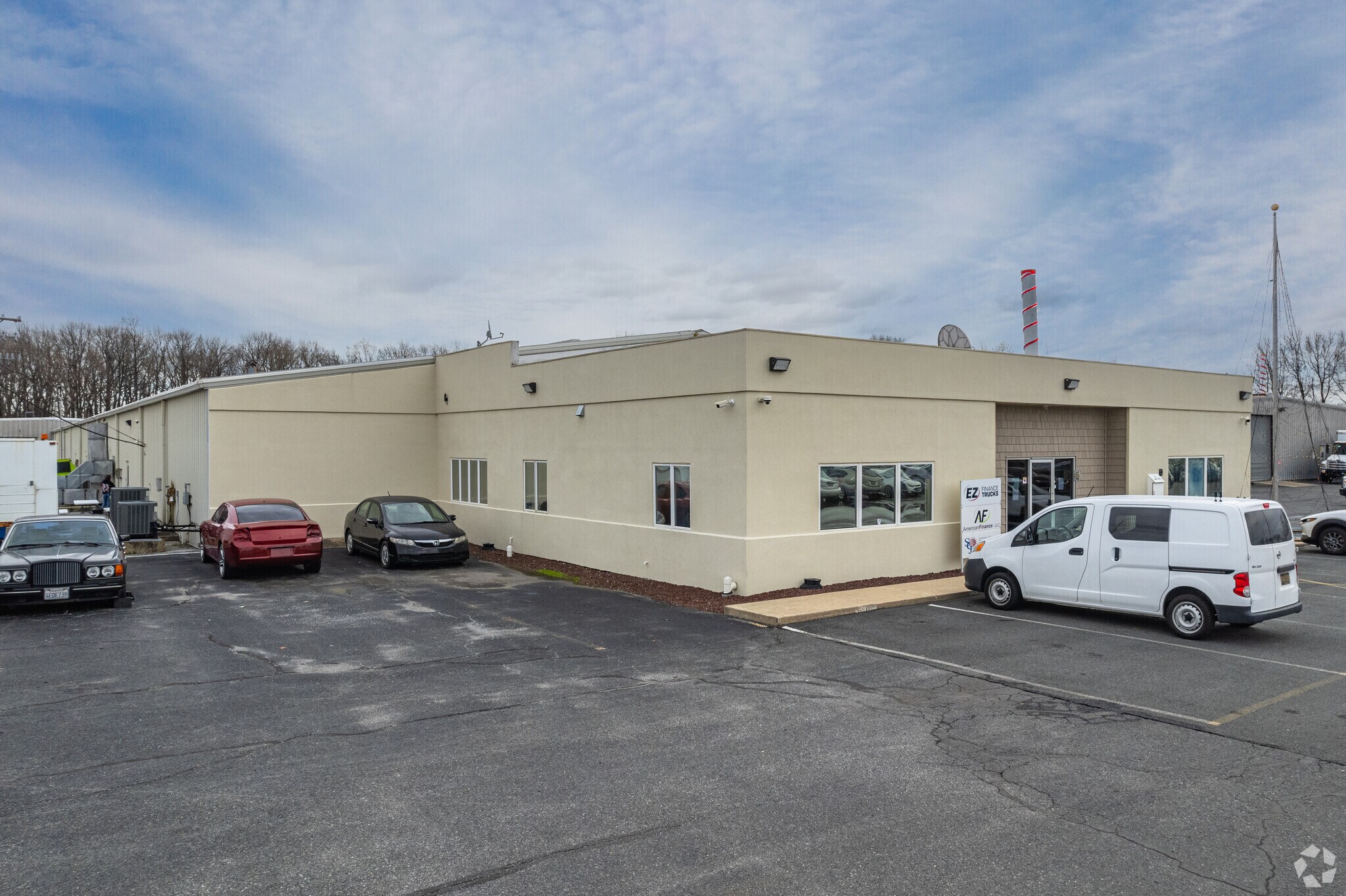 17573 S Dupont Hwy, Harrington, DE à louer Photo de l’immeuble– Image 1 sur 6