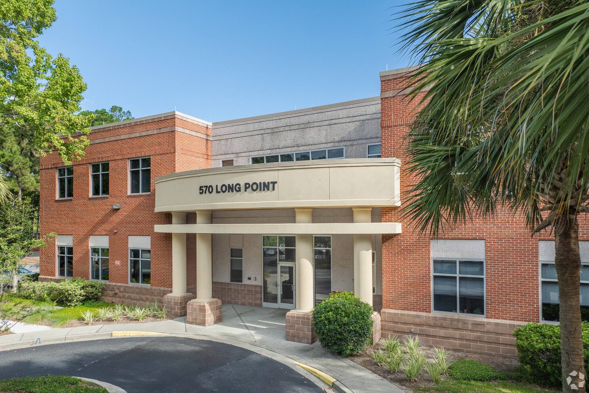 570 Long Point Rd, Mount Pleasant, SC à louer Photo de l’immeuble– Image 1 sur 32