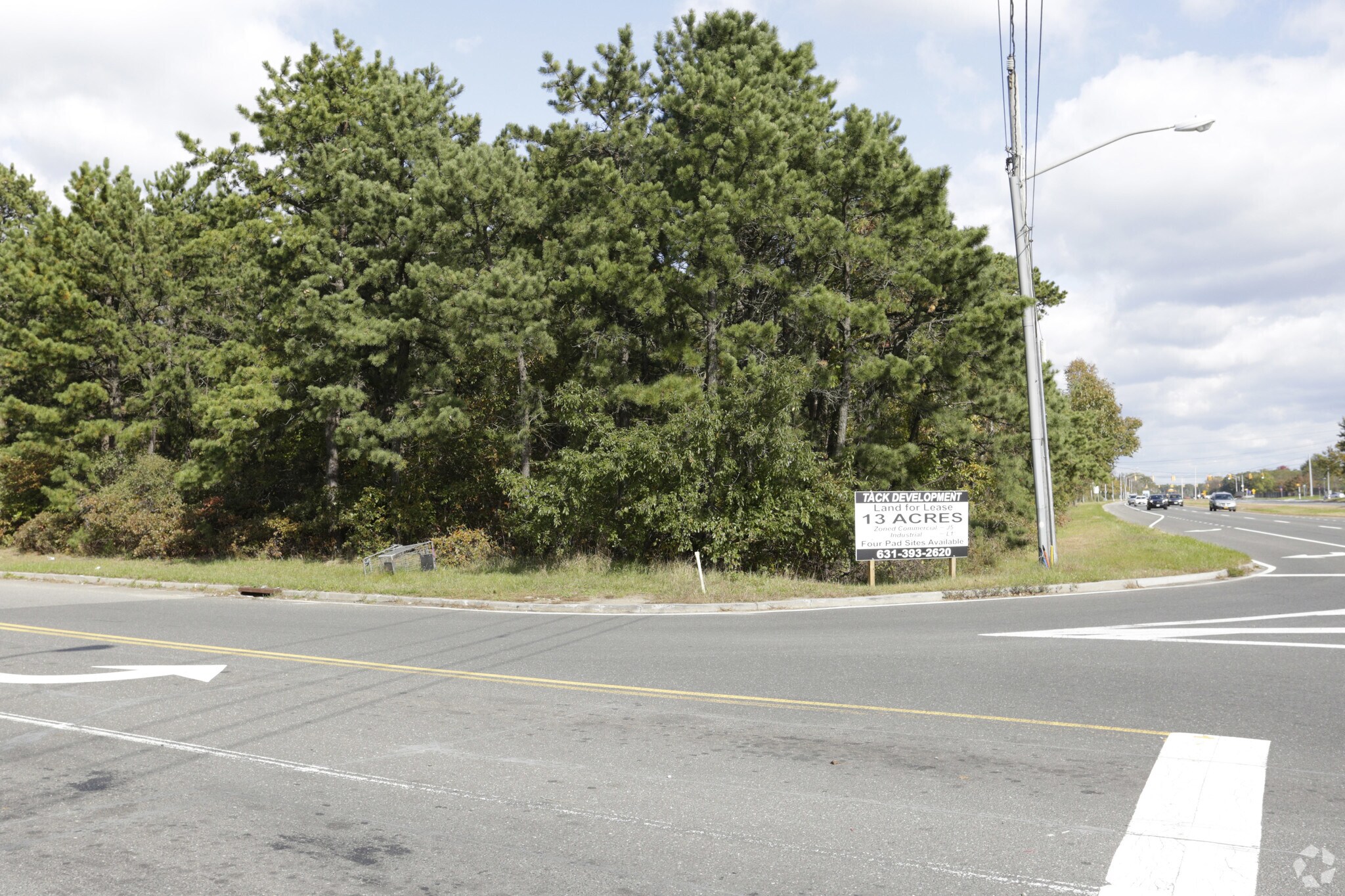 National Blvd, Medford, NY à vendre Photo principale– Image 1 sur 2