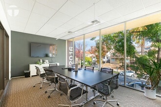 2016 P St, Sacramento, CA à louer Photo intérieure– Image 1 sur 8