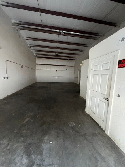 1155 NE 17th Rd, Ocala, FL à louer - Photo de l’immeuble – Image 2 sur 9